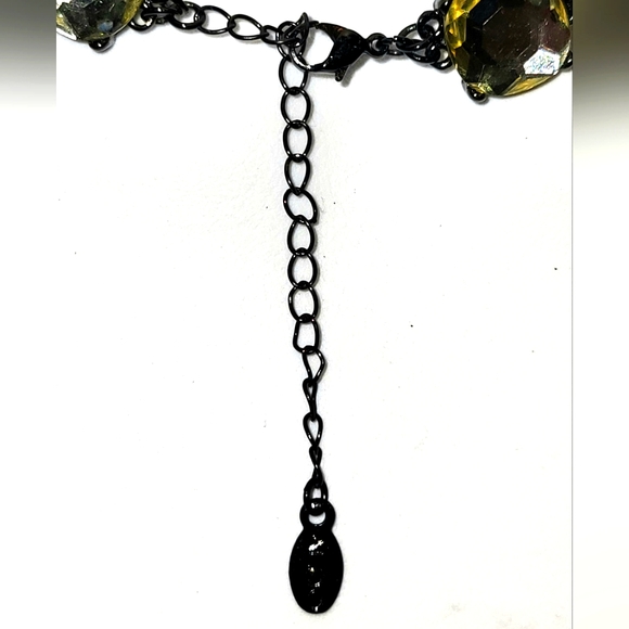 Exquisite Aldo Light Lemon Colored Jeweled Black Tone Statement Choker Necklace - Picture 2 of 3
